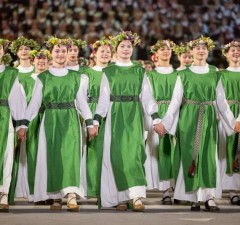 Праздничные мероприятия в Литве в честь Дня государственности