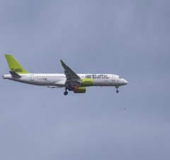 Air Baltic снимает шесть маршрутов летнего сезона из Литвы