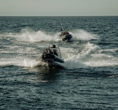 Военные и пограничники в Балтийском море отрабатывали охрану подводных объектов