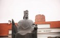 Вандалы осквернили памятник королю Миндаугасу в Вильнюсе