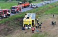 В Шакяйском районе перевернулся автобус, пострадали 26 человек (дополнено)