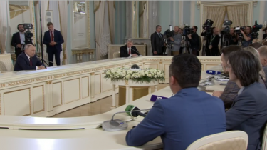 В. Путин поддерживает заключение в тюрьму людей, выступающих с критикой во время войны в Украине