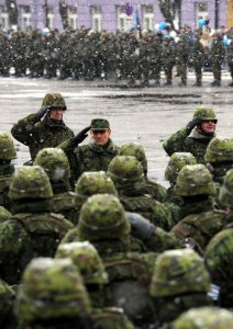 День независимости и военный парад в Нарве 