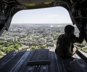 Подписаны договоры о строительстве трех новых военных городков