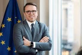 Глава представительства Еврокомиссии: Литва просила на 2 года отложить налоговые цели