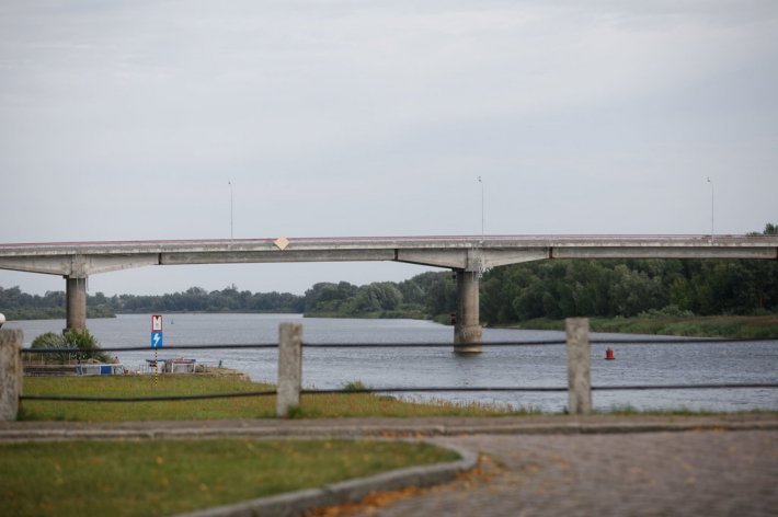 На трех затопленных участках дорог в Литве движение запрещено