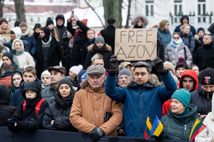В Вильнюсе пройдет шествие, посвященное защитникам Мариуполя, все еще удерживаемым в России