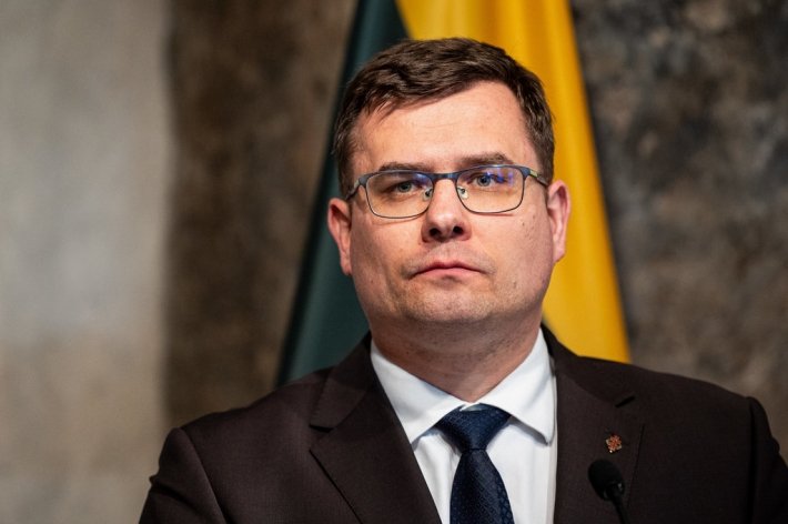 Министр обороны:: стараемся как можно быстрее доставить в Литву раненных в Украине литовцев