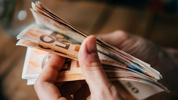 ЦБ: при массовом уходе жителей из пенсионных накоплений ВВП и инфляция вырастут